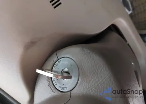 2003 Toyota Corolla Le из США, поврежденный, VIN 1NXBR32EX3Z076357